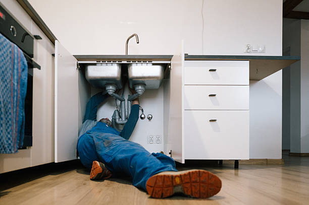Professional Drain Cleaning technician working in Closplint, KY